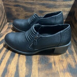 Easy Street Shoes Womens 8M Grove‎ Side Zip Heels Loafer Black Faux Leather